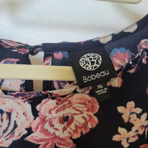 Bobeau Bell Sleeve Floral Navy Blouse - Picture 6 of 7
